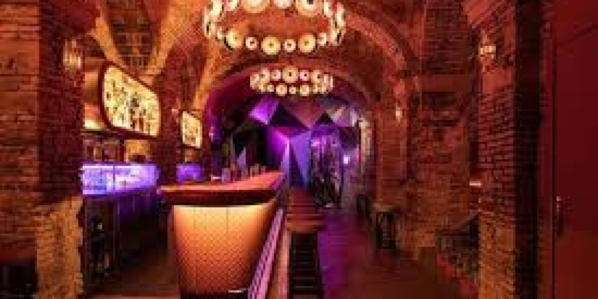 Cocktail Lounge Near Me: Searching for an Experience, Not Just a Location