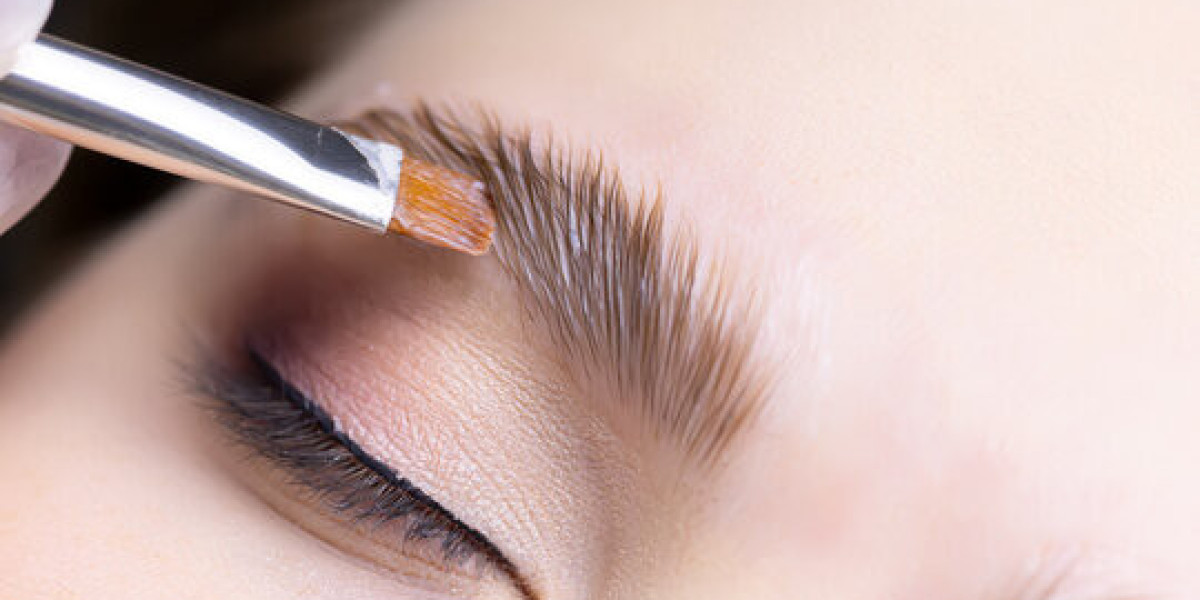 Brow Lamination in Boston – Perfectly Styled Brows That Last