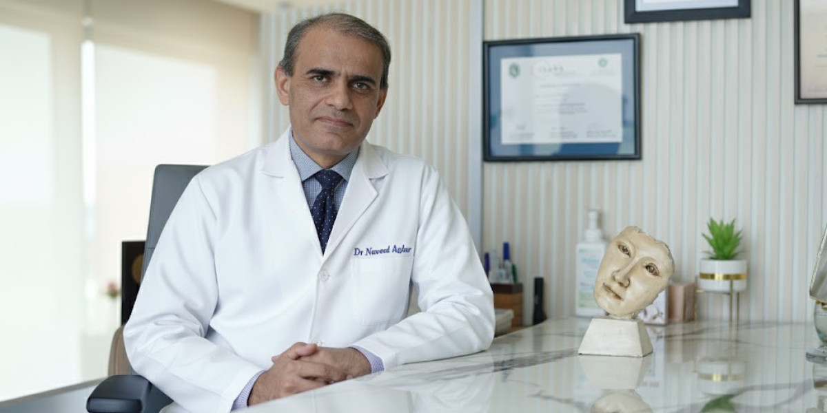 Subtle vs Dramatic: Choosing the Right Approach with a Cosmetic Surgeon