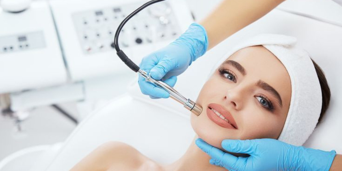 Hydrafacial Treatment: Gentle Care with Powerful Results