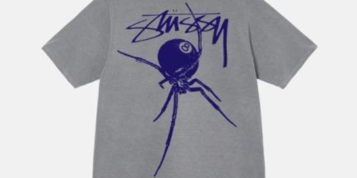 Stussy Canada Online: The Ultimate Destination for Authentic Streetwear Clothing & Accessories