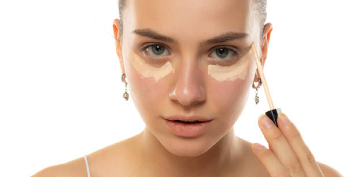 Hydration Tips to Lighten Dark Circles?
