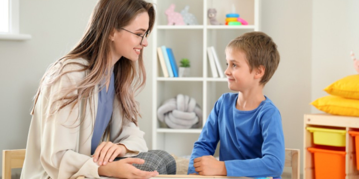 Contextual Safeguarding: Implementing Neighbourhood Assessments in Residential Care