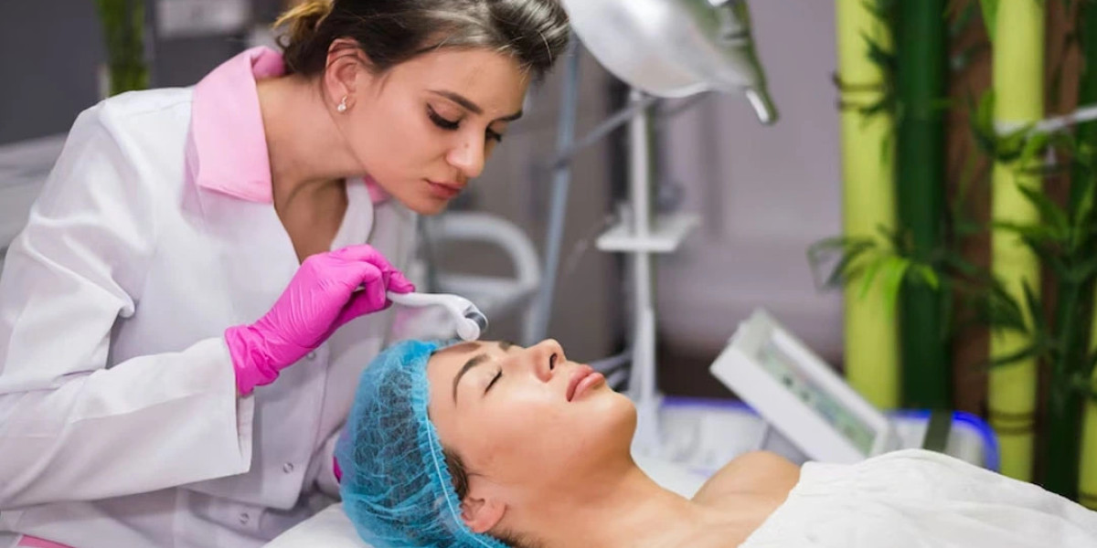 How Dermatologists Detect Skin Cancer Early
