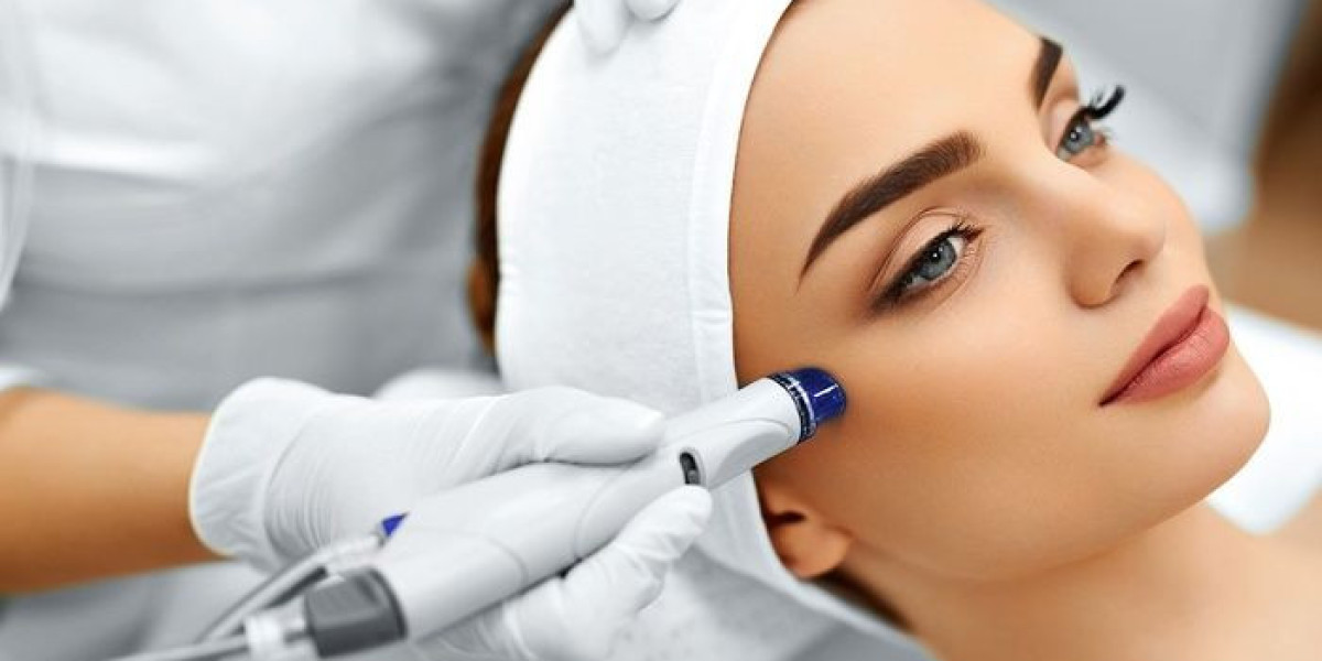 Does HydraFacial Hurt or Cause Discomfort?