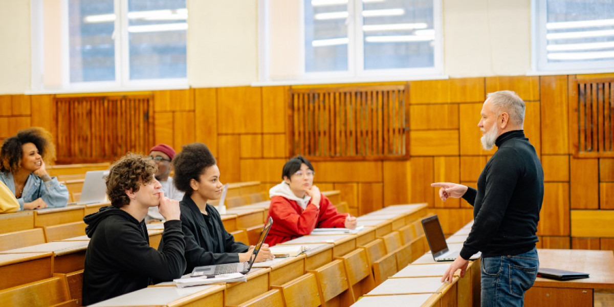 Best 10th Coaching Classes in Pune – Top Academies for Exam Success