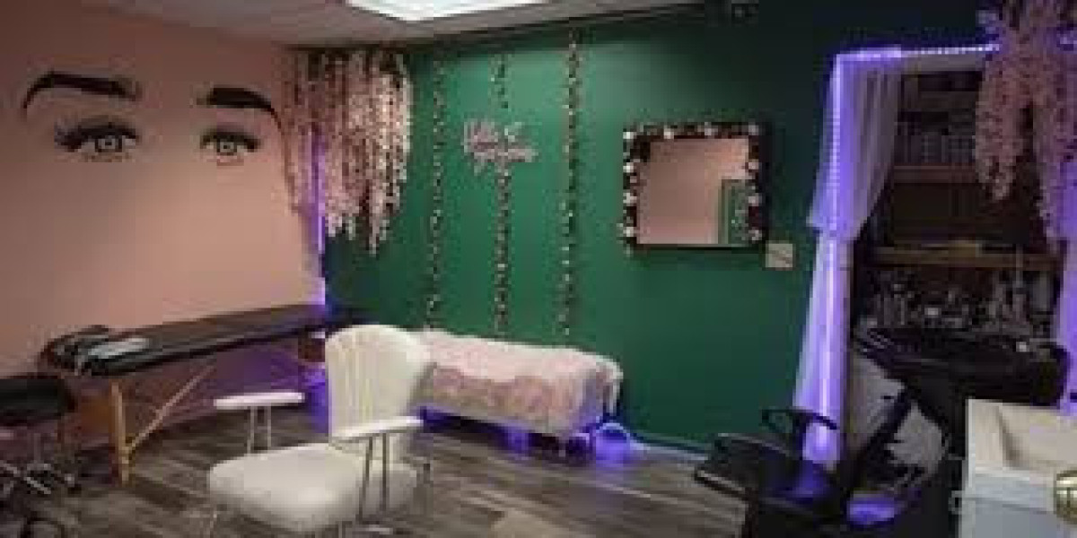 Explore Commercial Space for Rent Hair Salon and Salon Suite Rentals Today