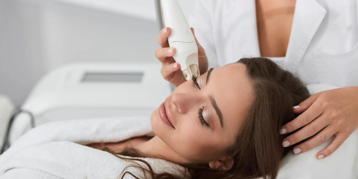What Areas Need Fractional RF Microneedling in Dubai?