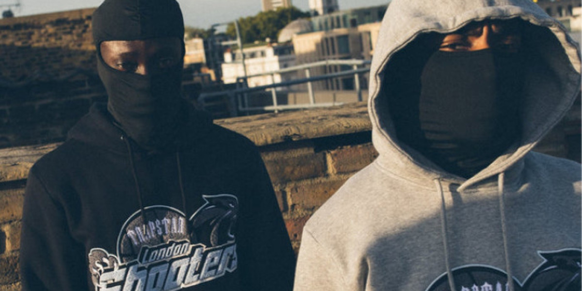 Collezione Tuta Trapstar: L’Essenza dello Streetwear Moderno