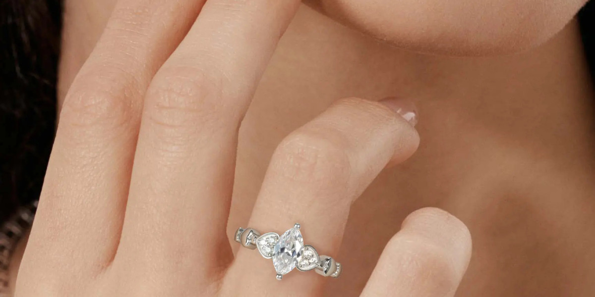 Ultimate Guide to Choosing Women’s Wedding Rings (Expert Buying Advice for 2026 Brides)