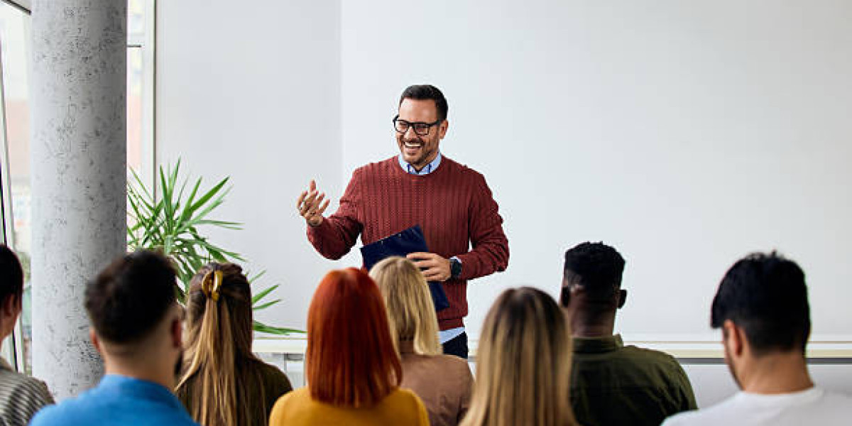 Learn Growth from Motivational Speaker