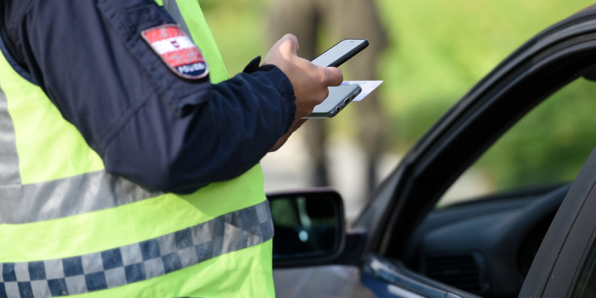 Digital vs Traditional Police Certificate Mississauga Processing: A Complete Guide