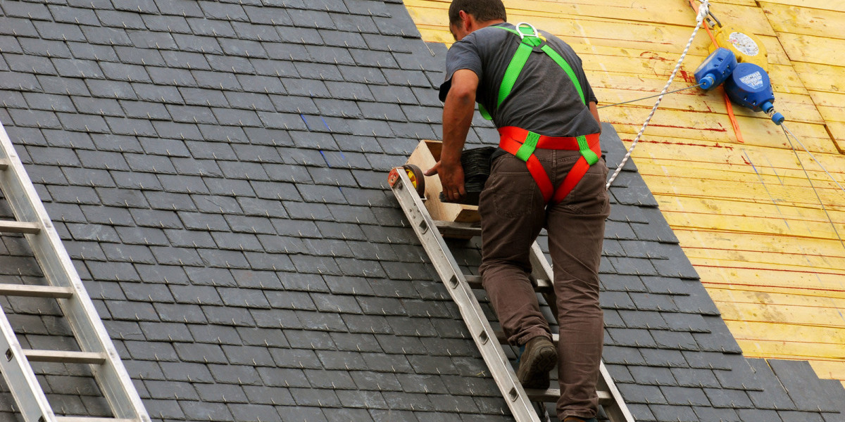 How to Choose the Right Roofing Installation Service in 2026