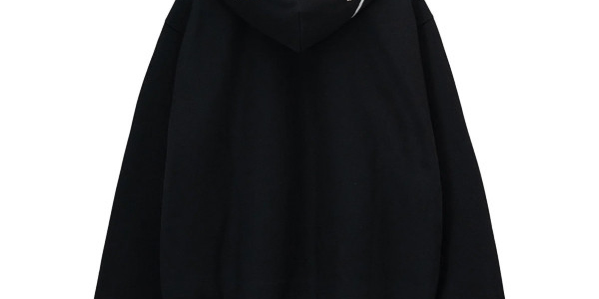 What Makes Stussy Outfits Stand Out in Fashion?