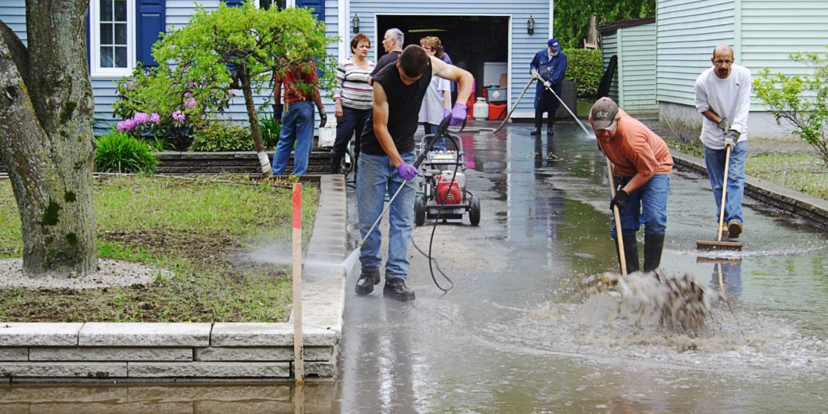 Understanding the Costs Involved in Flood Clean Up Services