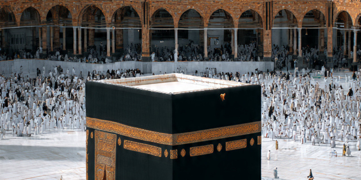 Duas to Make During Umrah: Learn What to Recite Easily