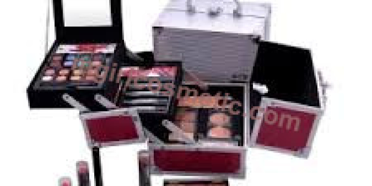 What Liquid Foundation Sponge Shape Does MgirlCosmetic Provide for Makeup Artists