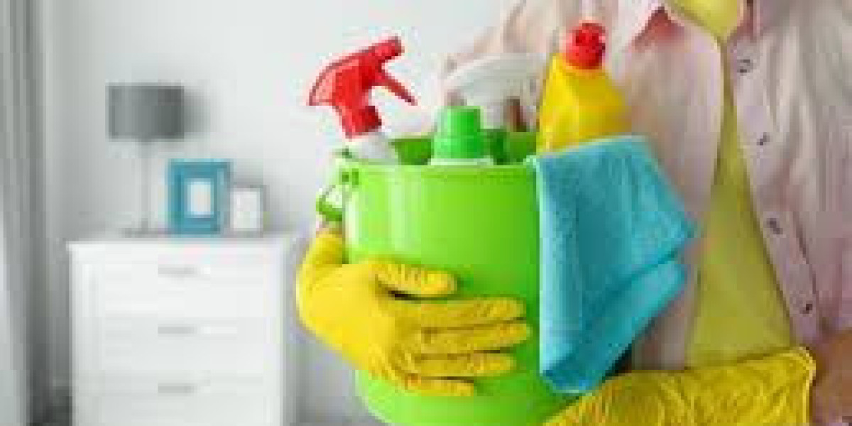 How to Sponsor Domestic Staff in the UAE?