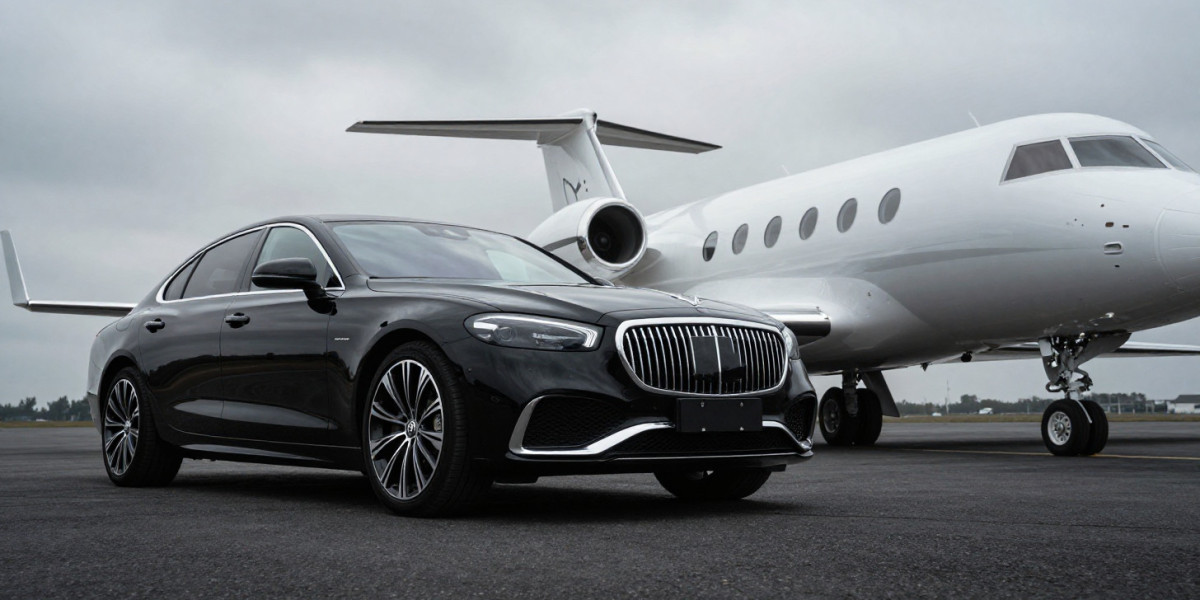 The Advantages of Booking Private Transportation Over Taxis