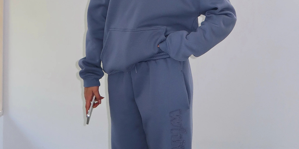 White Fox Hoodie Has a Kangaroo Pocket That Actually Works