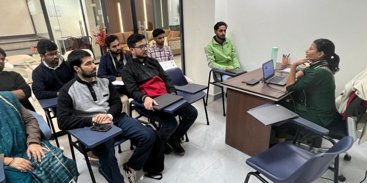 Best Data Analyst Course in Gurgaon for Students and Working Professionals