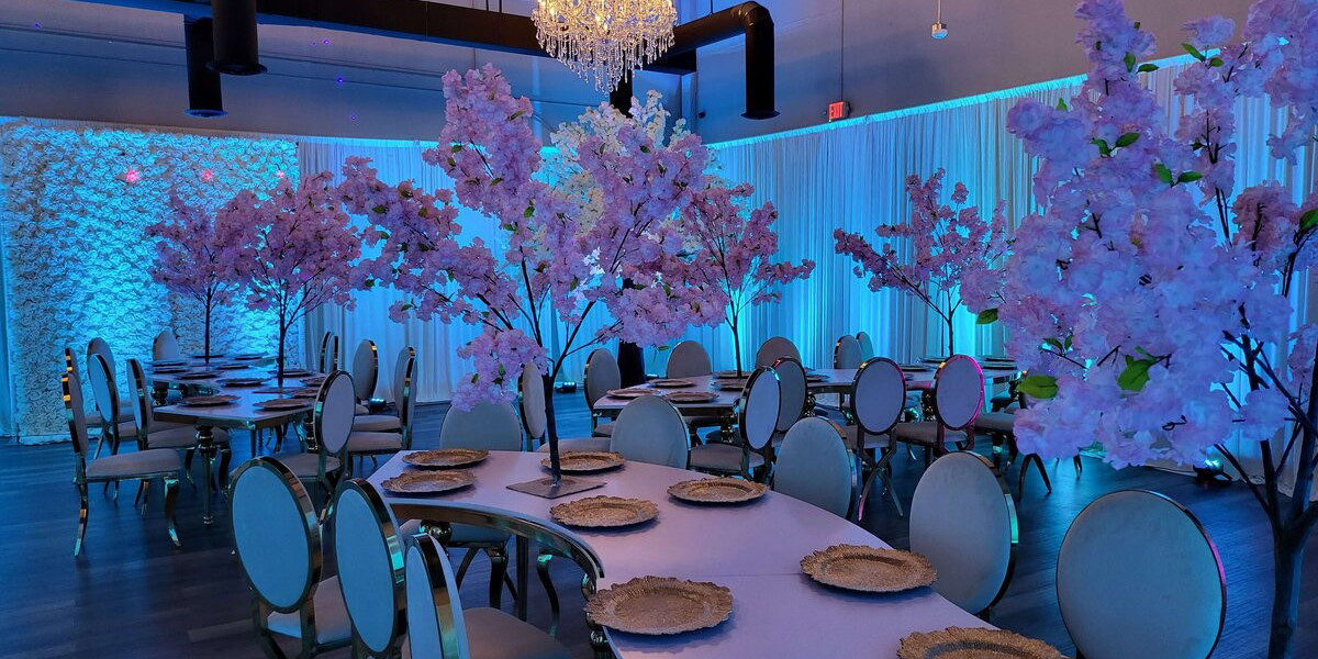 How to Determine the Right Number of Tables to Rent?
