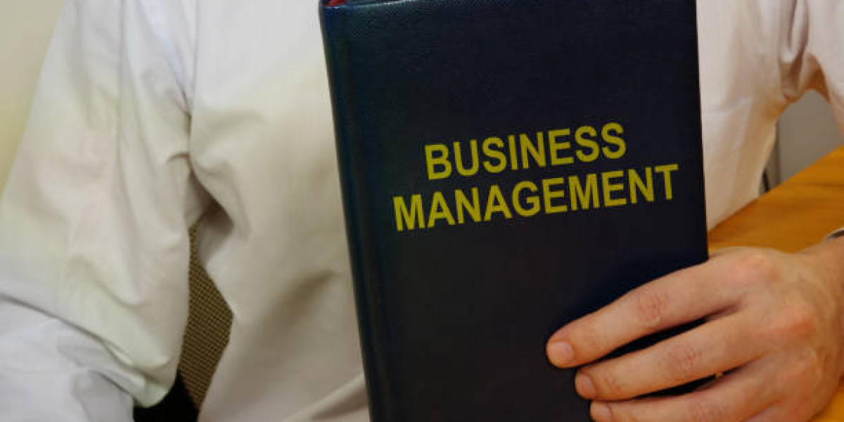 Choosing the Right CV Support for Specialist Careers in the UK