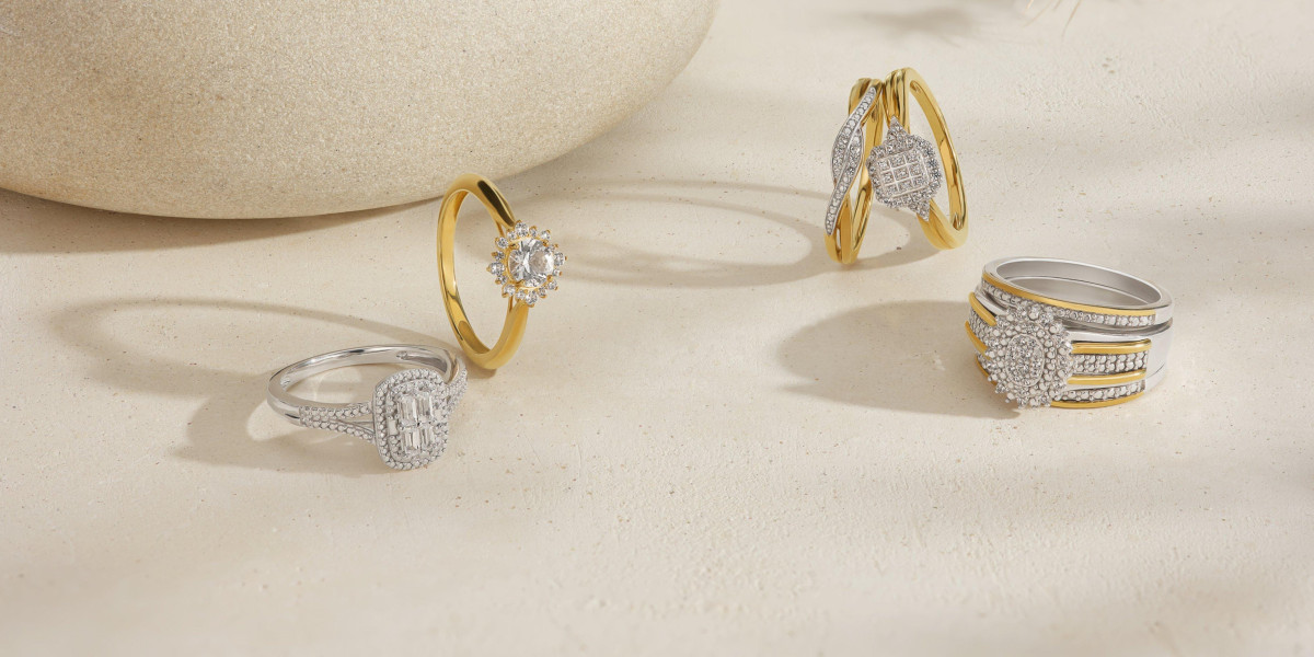 Engagement Rings to Celebrate Your Love Story