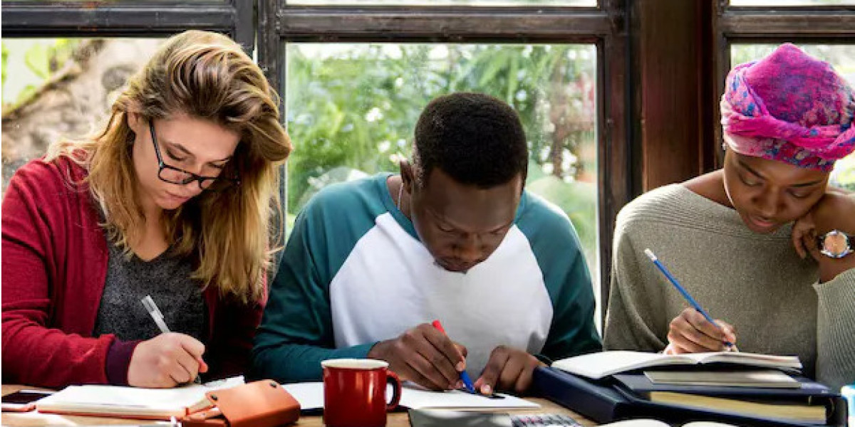 UK Top Dissertation: Helping UK Students Navigate the Dissertation Journey with Confidence
