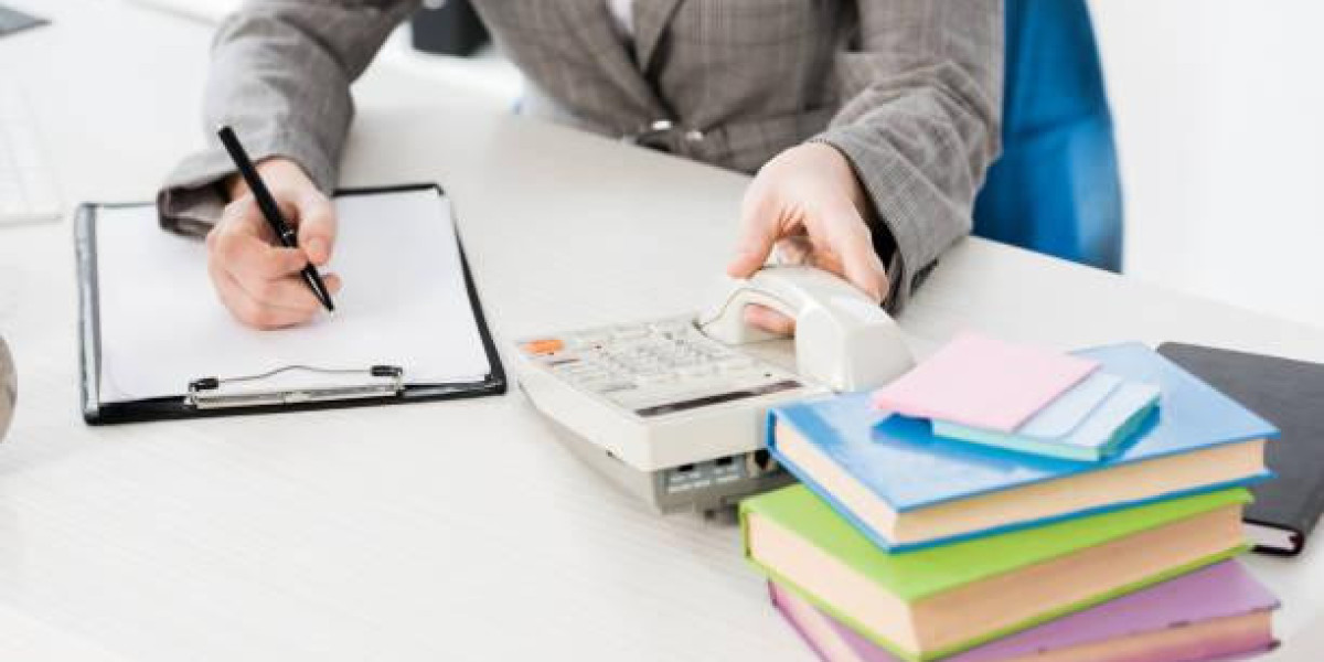 A UK Guide to Professional Assignment Writing Help Newcastle and Business Support