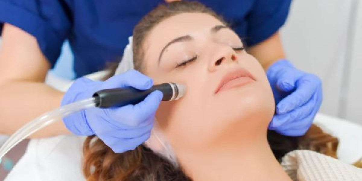 8 Factors That Make a Laser Skincare Clinic Stand Out