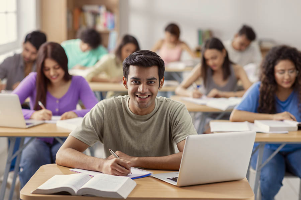 Book Thesis Writing Service in Budget