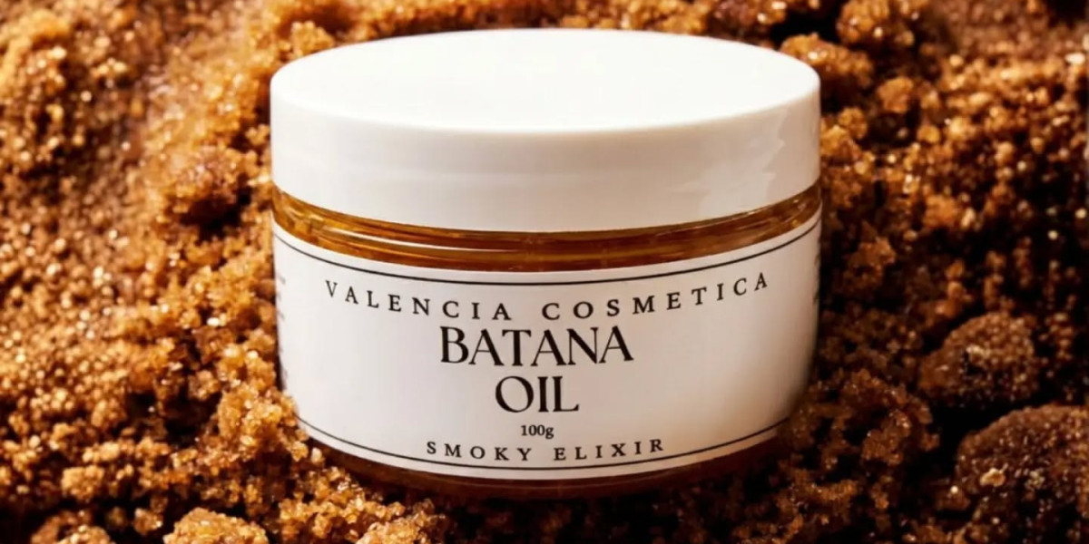 Batana Oil vs Vitamin C Serum: Which One is Better for Your Skin
