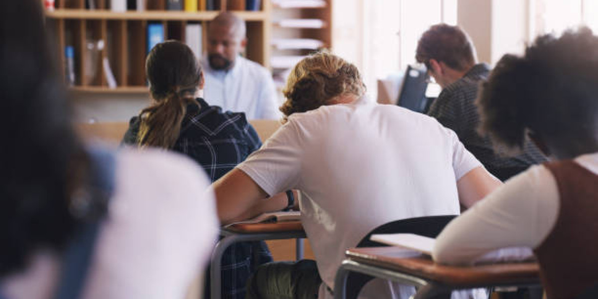 Comprehensive CLAT Classes in Delhi Designed to Strengthen Concepts, Accuracy, and Examination Confidence