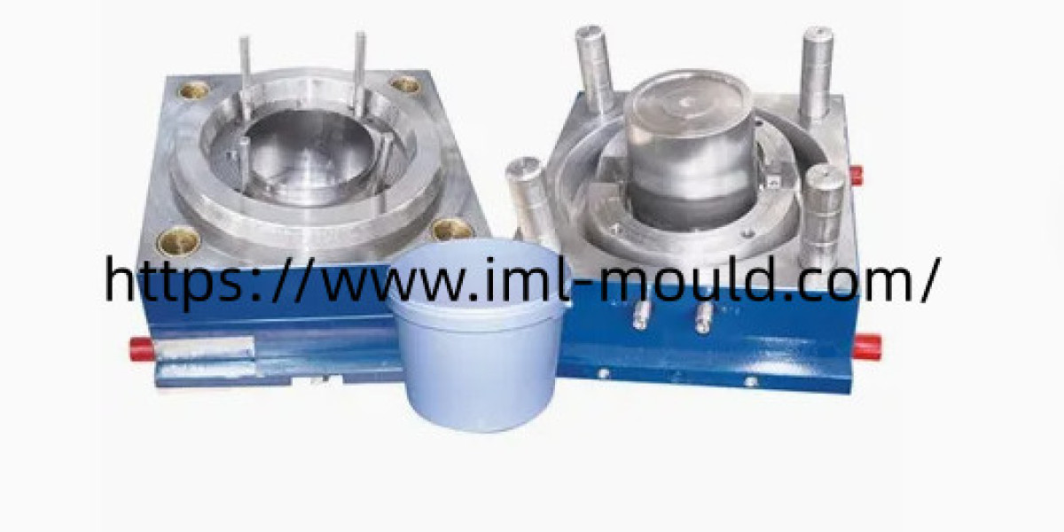 Functional Innovation in Contemporary Plastic Container Manufacturing