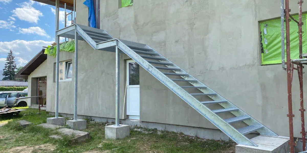 Benefits of Choosing Custom Steel Stairs for Any Space