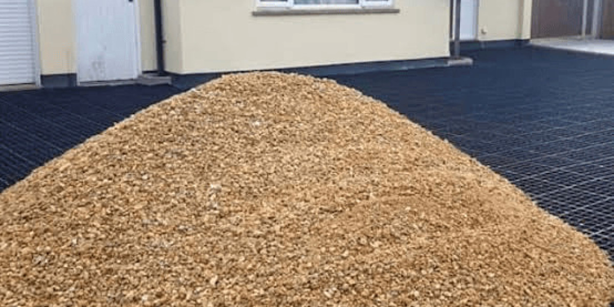 The Pros and Cons of Installing a Gravel Driveway