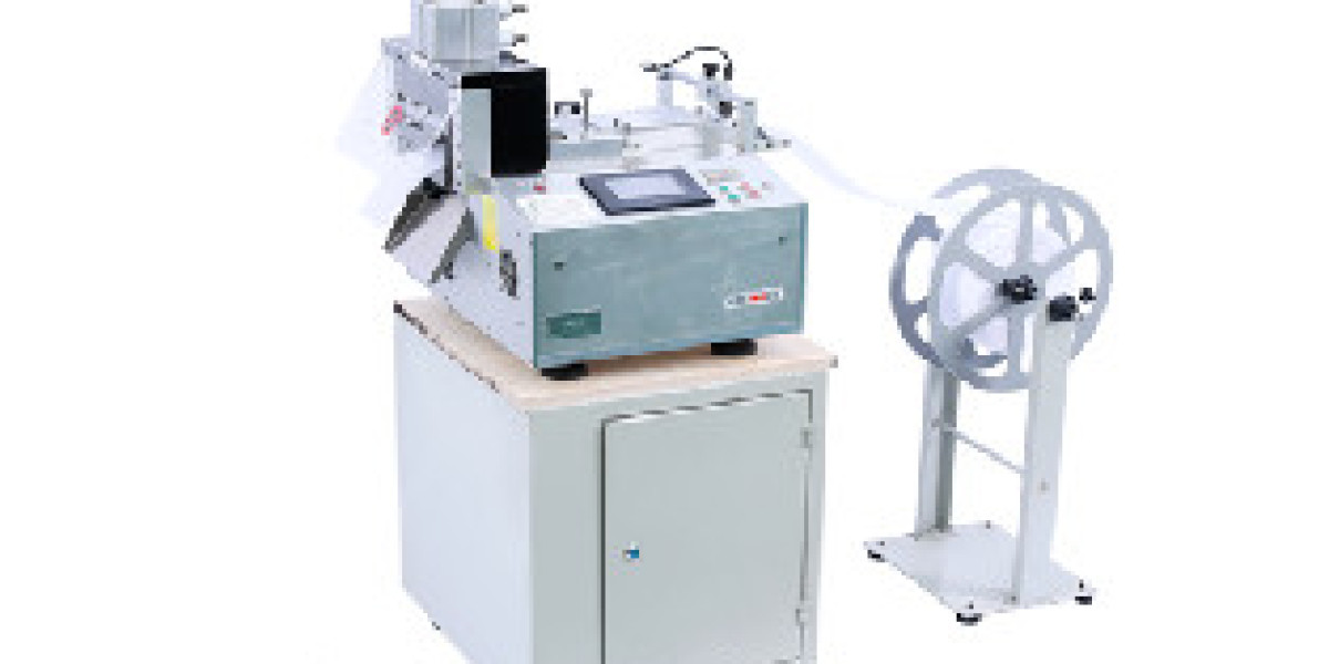 Efficient Label Preparation for Modern Apparel Production