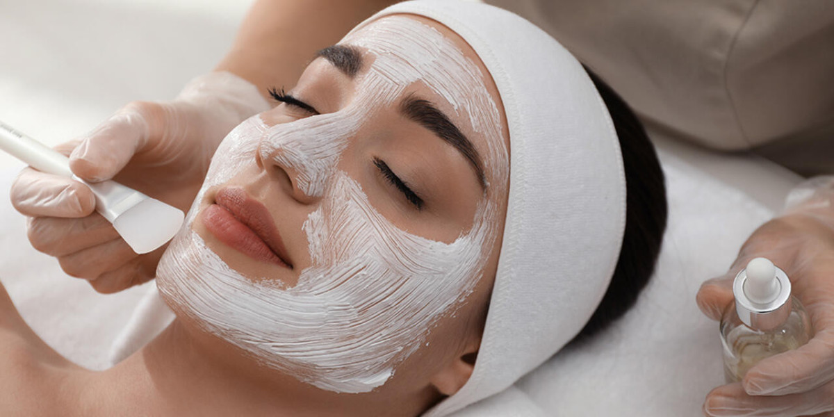Chemical Peels in Dubai: Treatment Options
