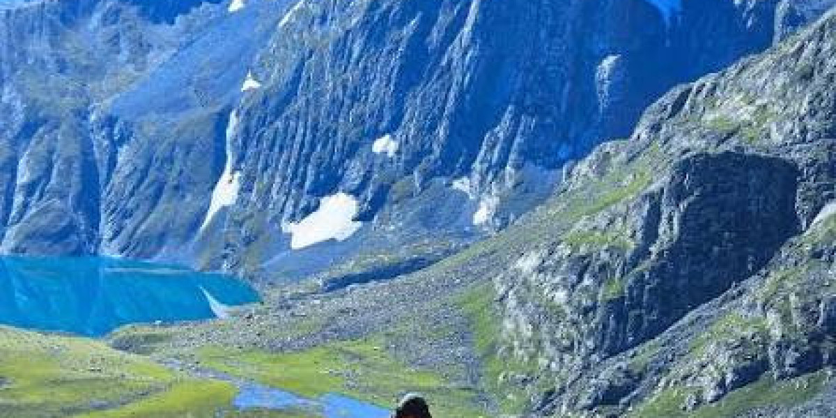 Kashmir Trek: Discover the Untouched Beauty of the Himalayas