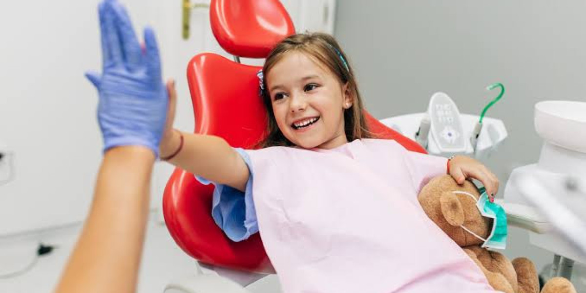 Family Dentistry Oxnard: Complete Dental Care for Every Member of Your Family