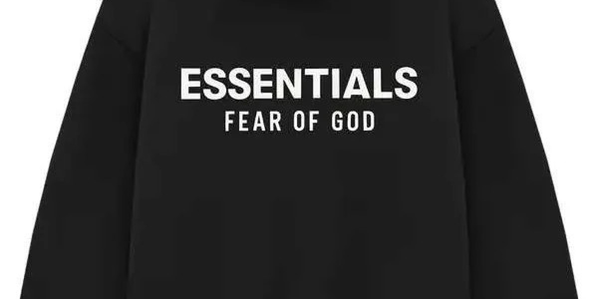 Essentials Clothing: A Simple Approach To Looking Good Every Day