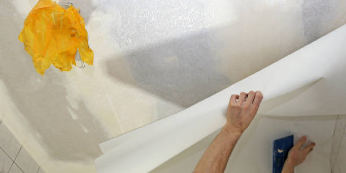 Wall Covering Installer Who Gets Every Detail Right