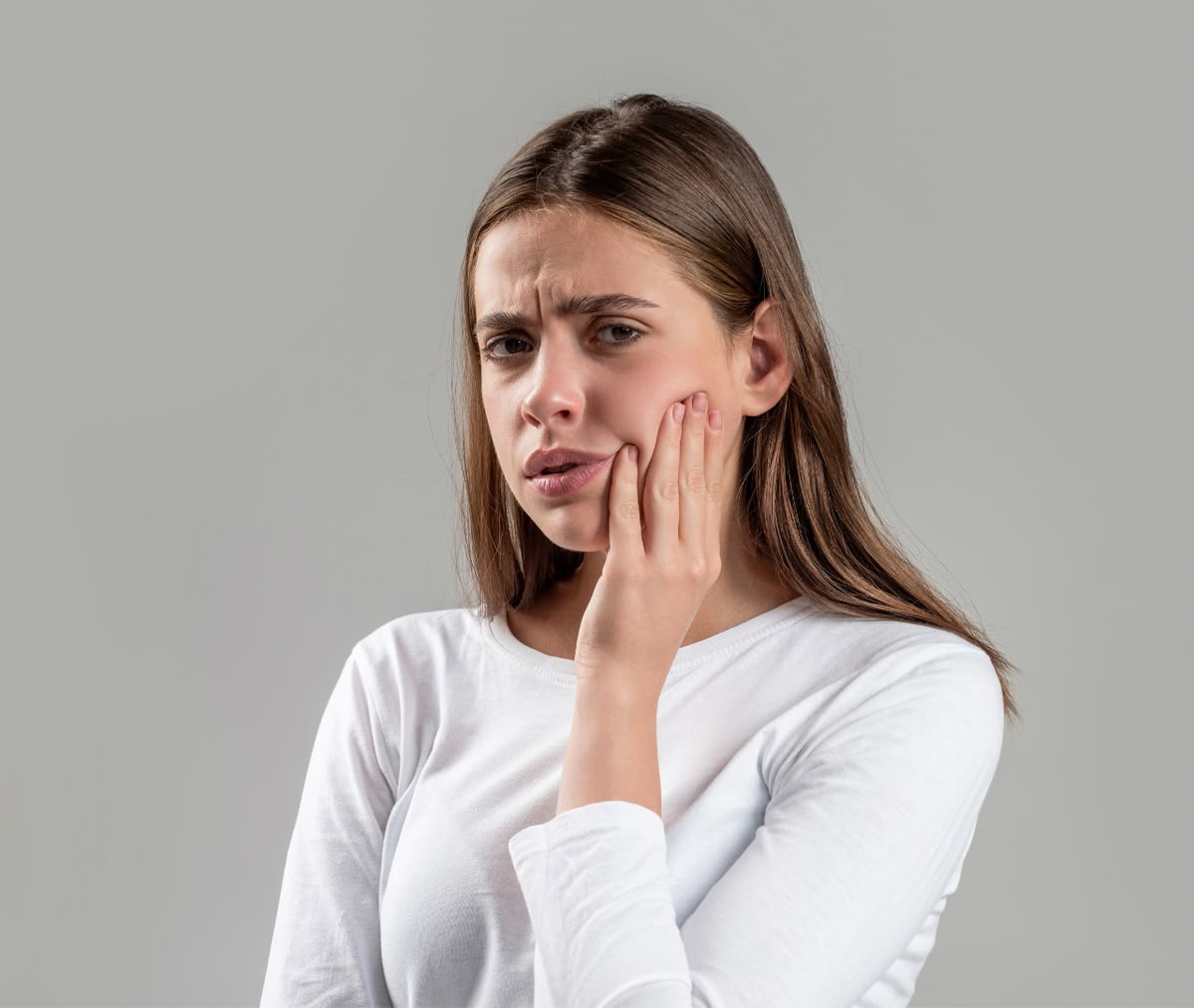 Can Toothache Cause Ear Pain? Causes & Signs