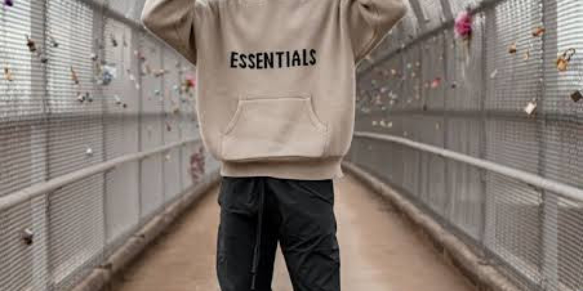 Best Essentials Hoodie Styles to Wear in 2026